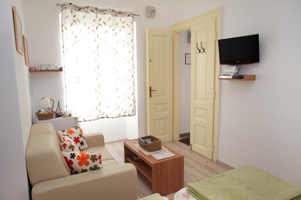Room Mira Trogir Eksteriør billede