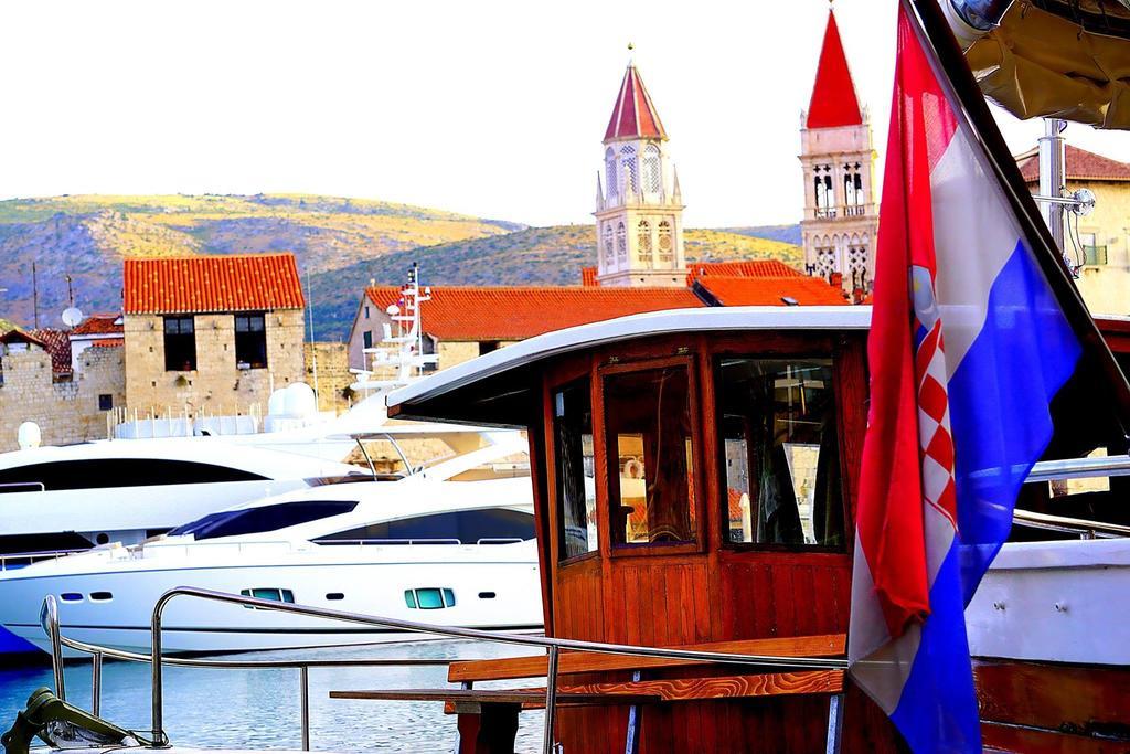 Room Mira Trogir Eksteriør billede