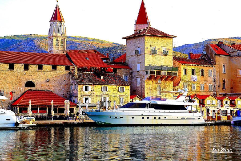 Room Mira Trogir Eksteriør billede