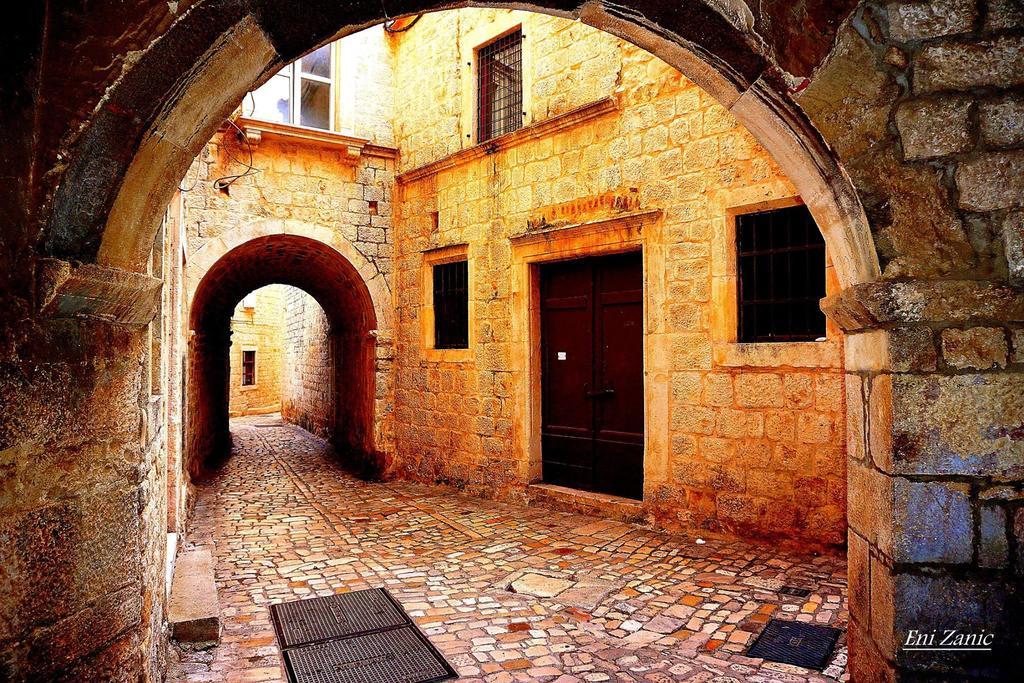 Room Mira Trogir Eksteriør billede